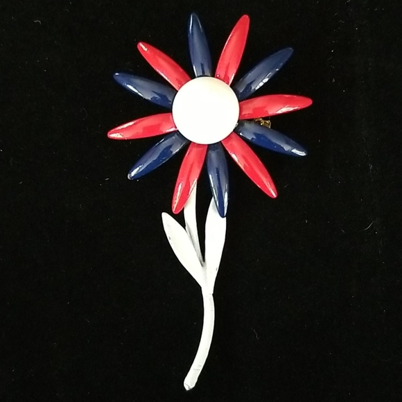 Vintage 1960s Red White and Blue Enamel Daisy Flower Brooch Pin - Picture 7 of 16